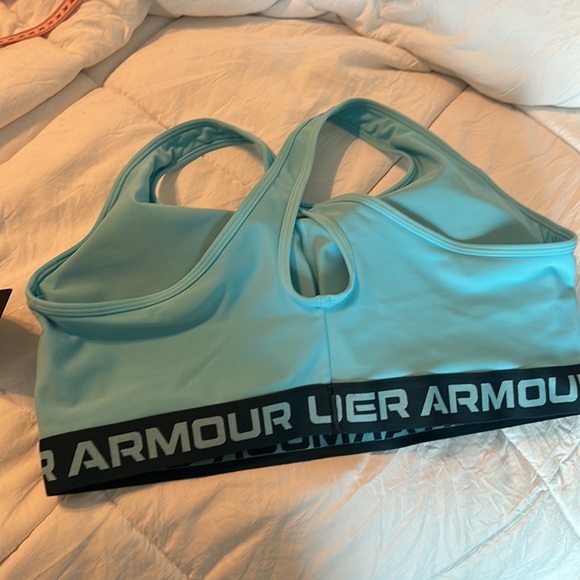 NWT Under Armour aqua sports bra - Picture 2 of 4